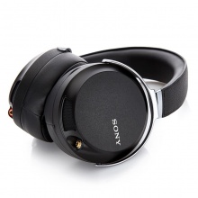索尼（SONY）MDR-Z7 耳机头戴式 hifi立体声音乐耳麦重低音 手机电脑通用耳机 MDR-Z7 黑色