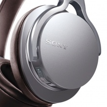 索尼（SONY）MDR-1ADAC/M头戴式耳麦重低音 内置数字放大器耳机 1ADAC升级版-银