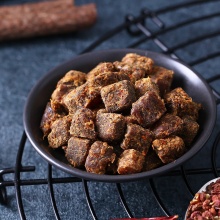 百草味 肉脯零食 牛肉粒100g/袋 肉类小吃牛肉干XO酱味
