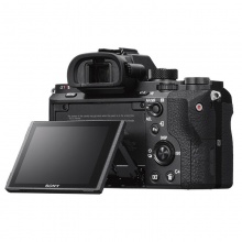 索尼（SONY）Alpha 7 III 机身（a7M3/A73/ILCE-7M3）全画幅微单数码相机 （约2420万有效像素 5轴防抖 ）